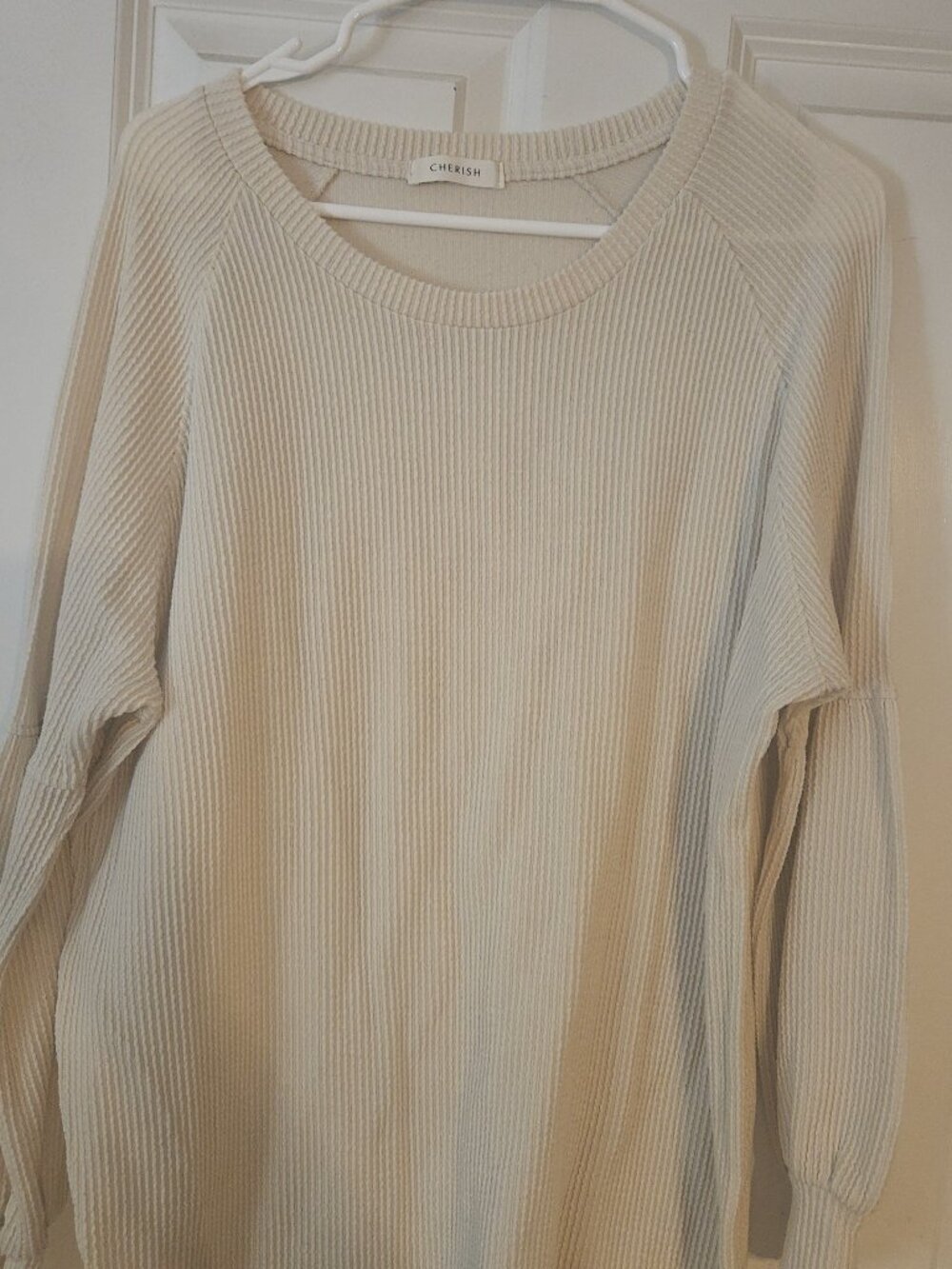 Size L crewneck